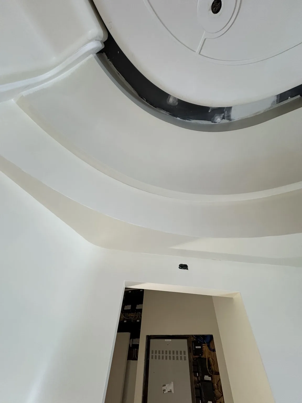 Curved and stepped drywall ceiling detail